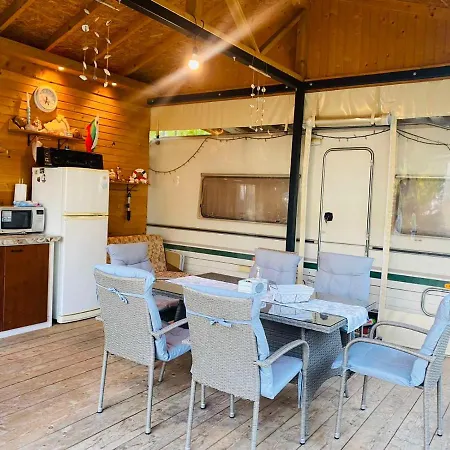 каравана лили Campsite *