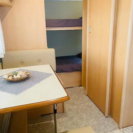 каравана лили Campsite *